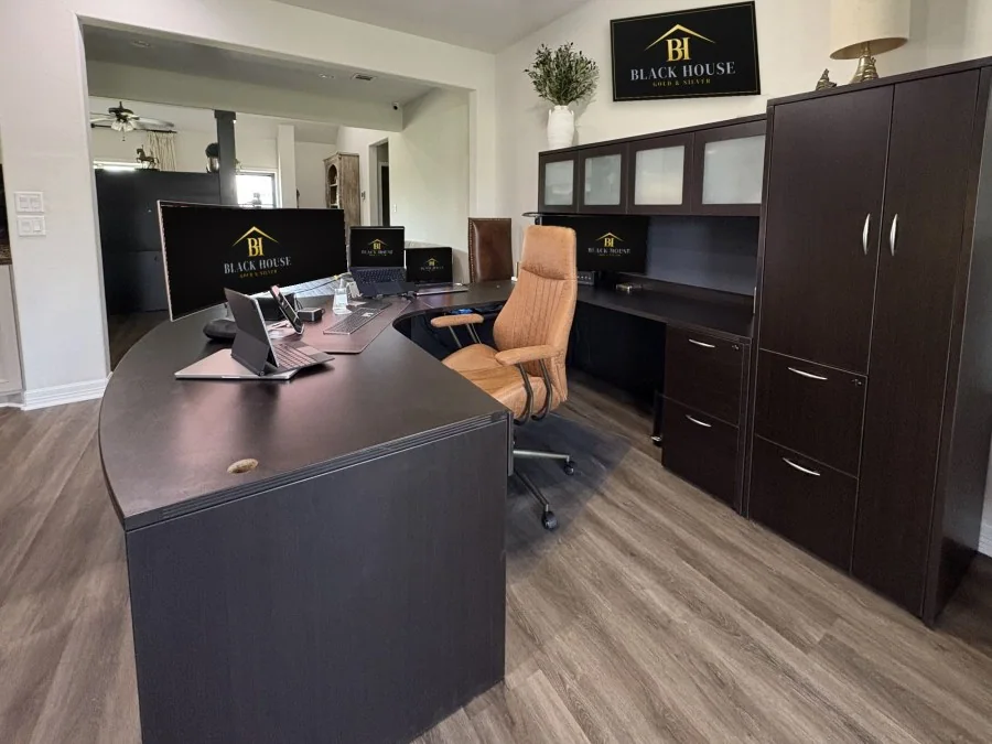 Customer desk in the Buying Room at Black House Gold & Silver, West Friendswood, Texas